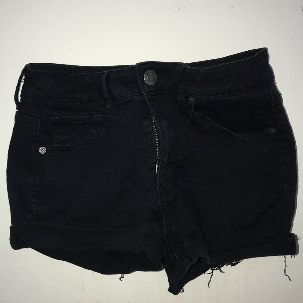 BLACK DENIM SHORTS